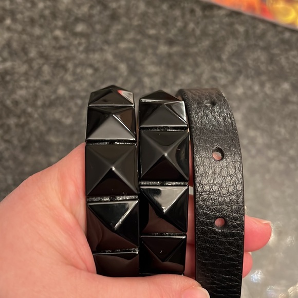 Michael Kors women belt 36 inches - Picture 4 of 9